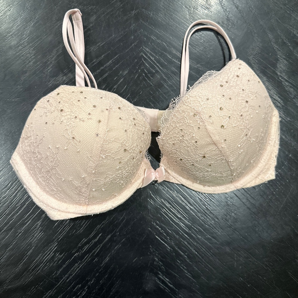 Victoria’s Secret Crystal Bra 34C